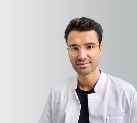 Dr. med. Nikolas Schürger, Hyaluron & Botox® Unterspritzung in Ingolstadt